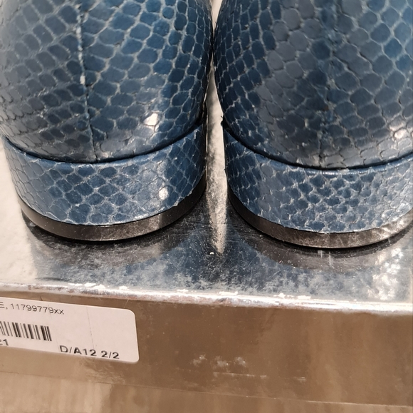 PAS DE ROUGE BLUE LOW HEEL SHOES SIZE 6.5 - Picture 3 of 4